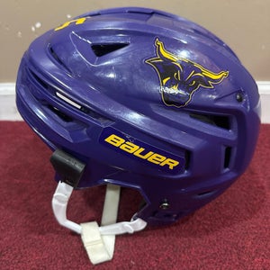 Medium Bauer Re-Akt 155 Helmet Item#MNK155P