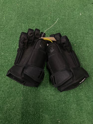 Black Senior Warrior Alpha Gloves 14" Pro Stock (Used)