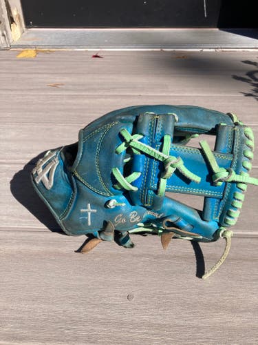 44 Pro RH Infield Signature Series Baseball Glove 11.75" (Used)