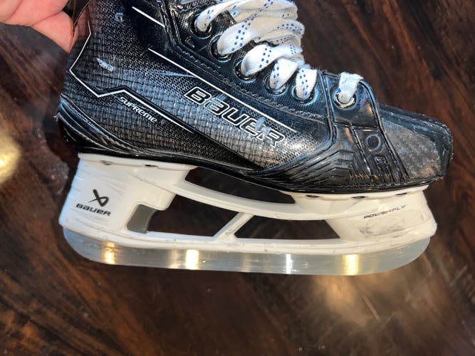 2024 Bauer Supreme M50 Pro Hockey Skates Size 3 EE (Used)