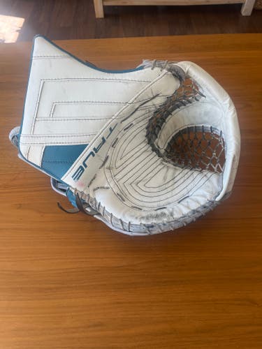 MACKENZIE BLACKWOOD (580 break) pro return true goalie glove pro stock