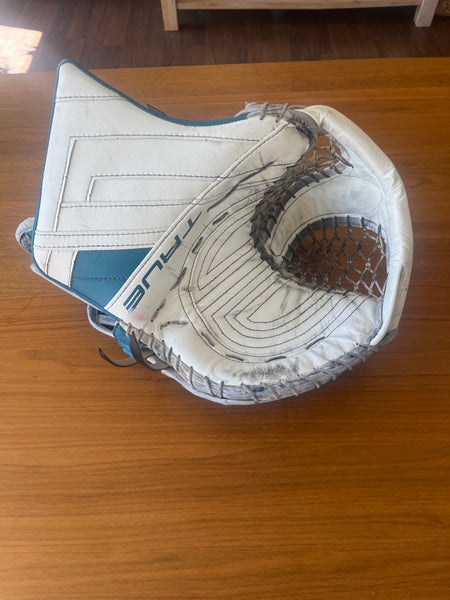 MACKENZIE BLACKWOOD (580 break) pro return true goalie glove pro stock