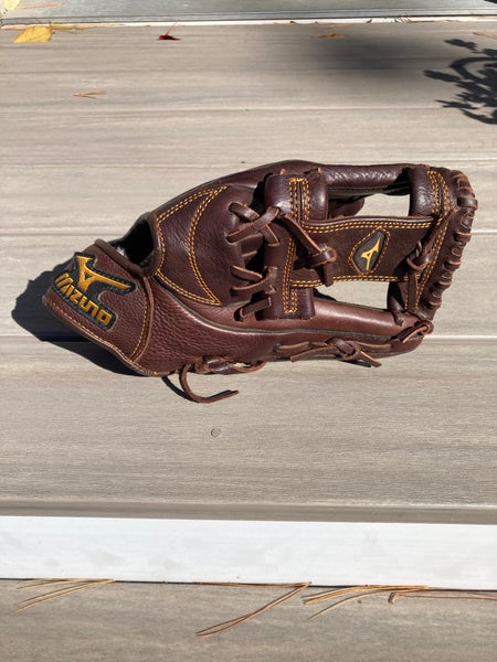 Mizuno RH Infield Pro Baseball Glove 12" (Used)