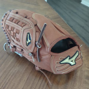 Pitcher's LH Mizuno Global Elite Baseball Glove 12" (New)