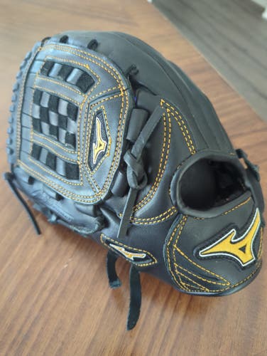 2023 Pitcher's LH Mizuno MVP Baseball Glove 12" (New)