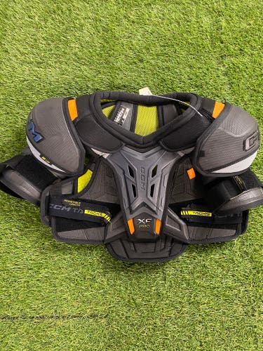 Large Junior CCM XF Pro Shoulder Pads (Used)