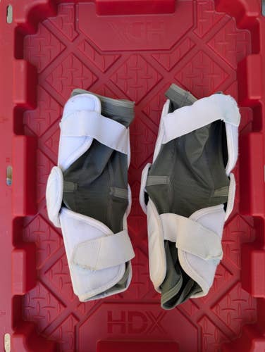 Warrior Evo Arm Guards (L)