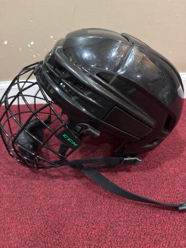 Medium CCM Super Tacks X Helmet Item#NHBM