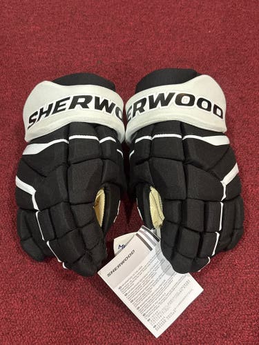 Pittsburg Penguins  Sher-Wood Rekker Morph 1 Gloves (New) Item#PITTO