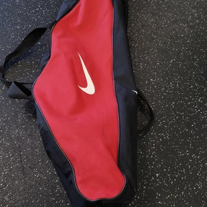 Used Nike BAT BAG BB/SB Team Bat Bag Cardinal And Black 11849-S000032868