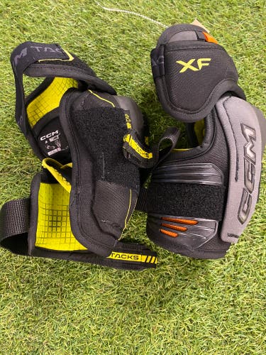 Junior Large CCM Tacks XF Elbow Pads (Used)