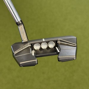 Scotty Cameron Phantom Black Limited Release Putter - 34 Minty W Headcover