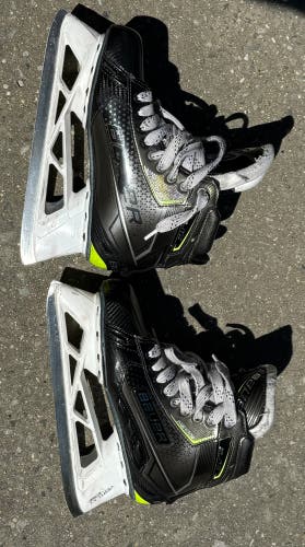 Bauer Elite Hockey Goalie Skates Wide Width 7.5 (Used)