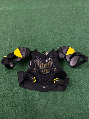 Large Senior Bauer Supreme Ultrasonic Shoulder Pads (Used)