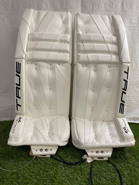 White 29" Intermediate True Catalyst 7X3 Goalie Leg Pads (New)