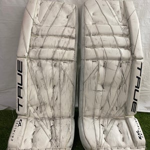 White 32" Senior True Catalyst 7X3 Goalie Leg Pads (Used)