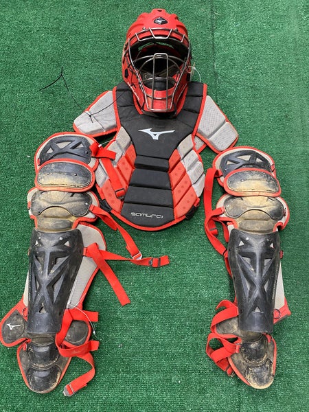 Adult Mizuno Samurai Catcher's Set (Used)
