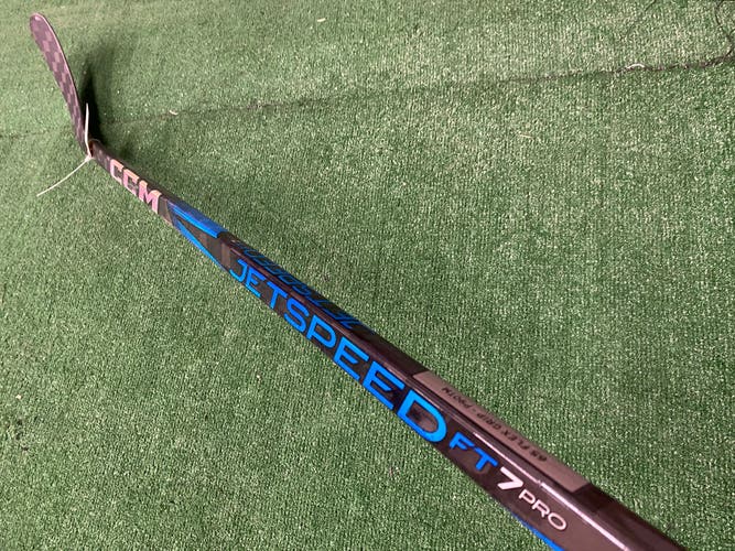 Intermediate CCM Jetspeed FT7 Pro Hockey Stick Right Handed P90TM (New)