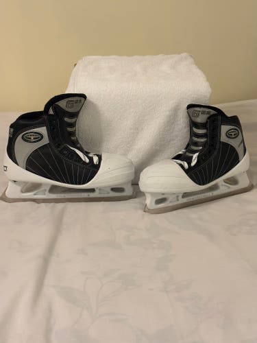 CCM 652 Super Tacks Senior Men's Ice Hockey Goalie Skates 6D - Very Good Cond.