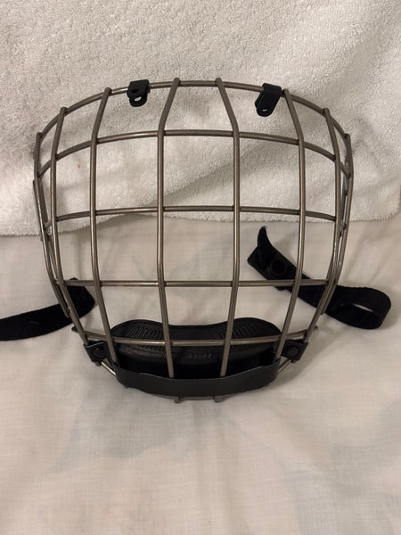 True Dynamic 9 Pro Ice Hockey Full Cage Face Mask Medium