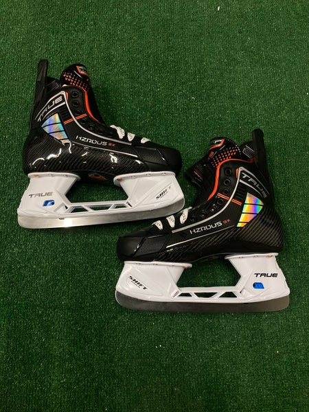 Senior True HZRDUS 9X Hockey Skates 8 (New)