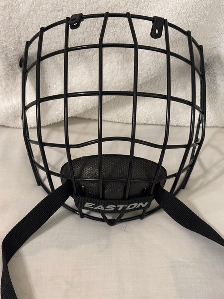 Easton E300FM Black Hockey Face Protector Facemask Cage - Size Small