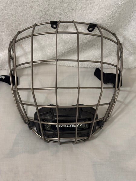 Bauer True Vision Profile III Ice Hockey Full Cage Face Mask Medium