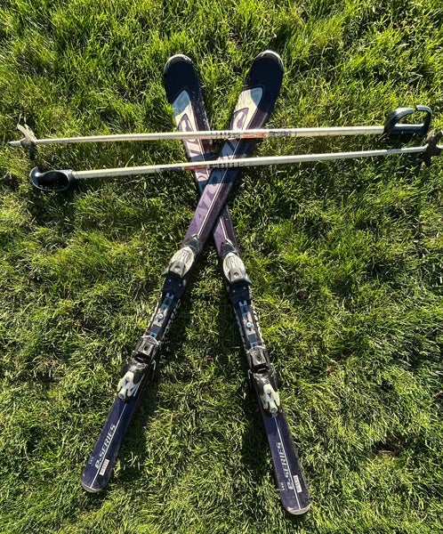 Unisex Atomic 147 cm Skis With Bindings (Used)
