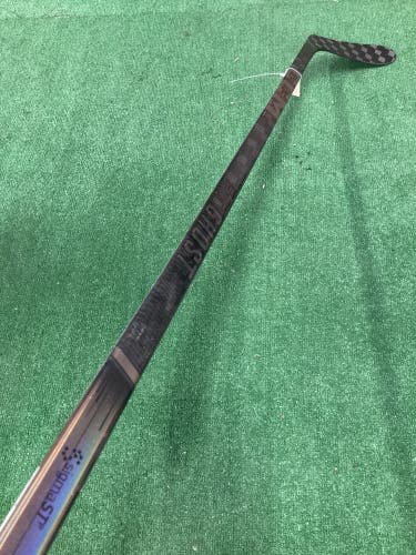 Senior CCM FT Ghost Hockey Stick Right Handed P28 (Used)
