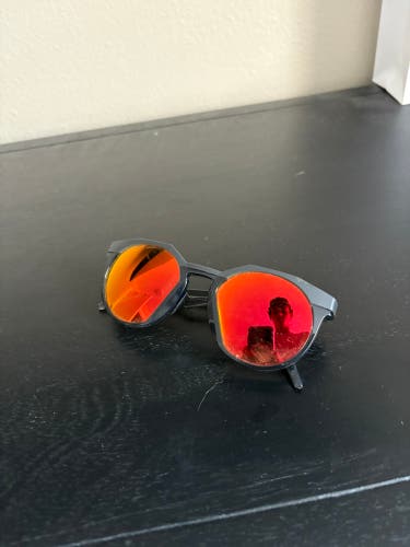 Men's Men's Adult One Size Fits All Oakley Sunglasses (New) HSTN
