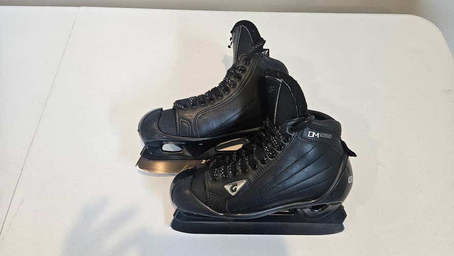 Graf DM1050 Hockey Goalie Skates Wide Width 7 (Used)