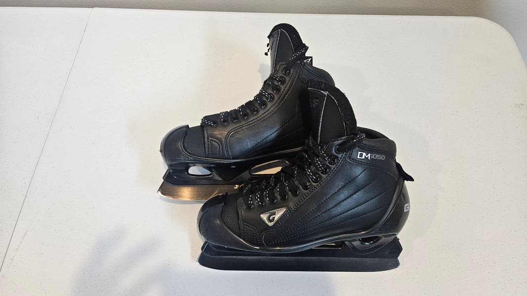 Graf DM1050 Hockey Goalie Skates Wide Width 7 (Used)