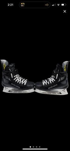 Bauer Vapor Hyperlite 2 Custom Pro Stock Skates 10.5 D Used NHL AHL (2)(13123)
