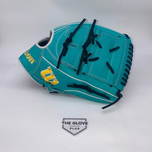 New Wilson A2000 2025 SPRING SA17 Fielders Glove RHT 12"
