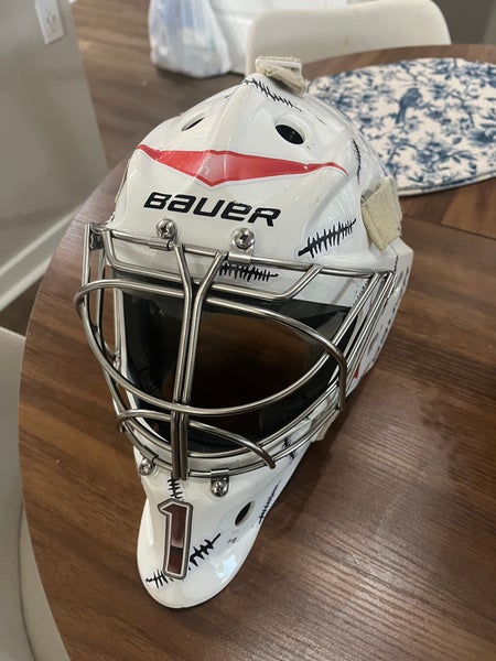 Senior Large Bauer 930 Goalie Mask (Used)