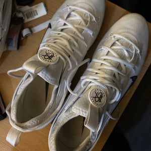 Men's Size M 12.5 (W 13.5) Adult Nike Huarache 9 Elite Mid (New)