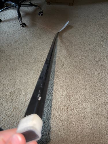 Intermediate Custom Extra Lite Right Handed Hockey Stick P88 (Used)