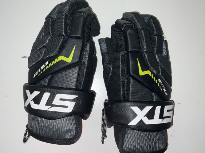 STX Stallion 200 Lacrosse Gloves Medium (New)