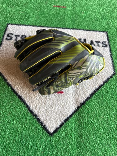 Rawlings REV1X RH Baseball Glove 11.75" (Used)
