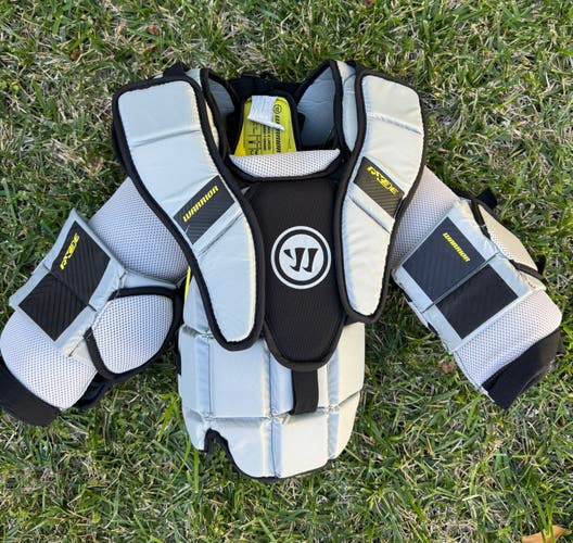 Large/Extra Large Warrior Goalie Chest Protector (Used)