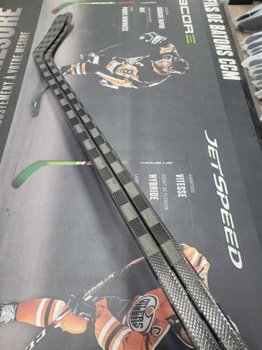2 PACK | P88 | 85 Flex NEW! CARBON PRO Extra Lite Right Handed Hockey Sticks Pro Stock