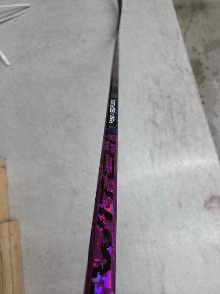 Junior Bauer Twitch Right Handed Hockey Stick P92 (Used)