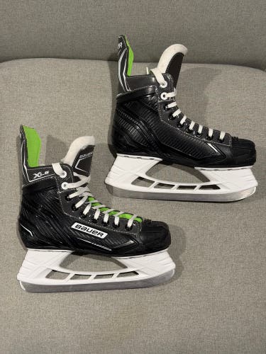 Bauer XLS Hockey Skates Intermediate Size 4 (Used)