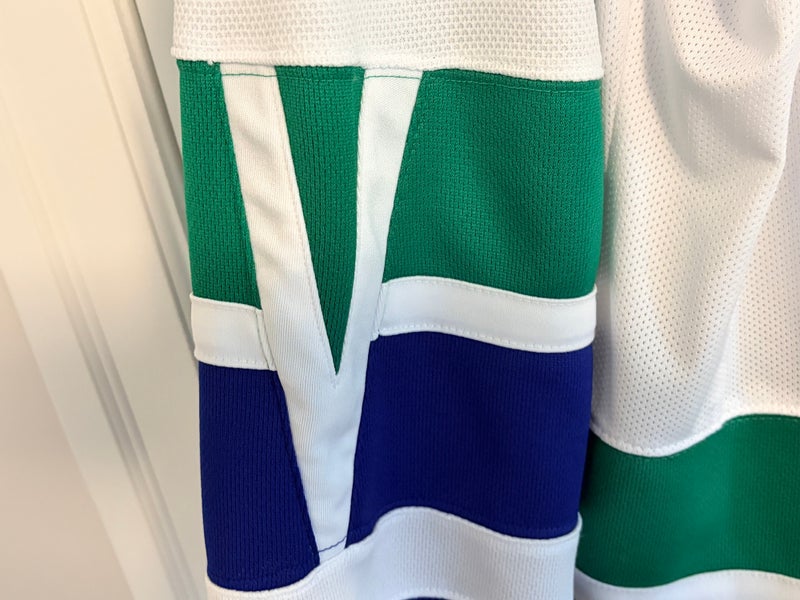 Authentic Reebok Vancouver Canucks 40th Anniversary Jersey Size Large ...