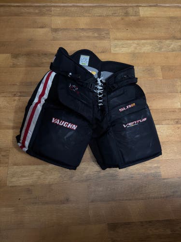 Senior Medium Vaughn Ventus SLR2 Pro SE Hockey Goalie Pants (Used)
