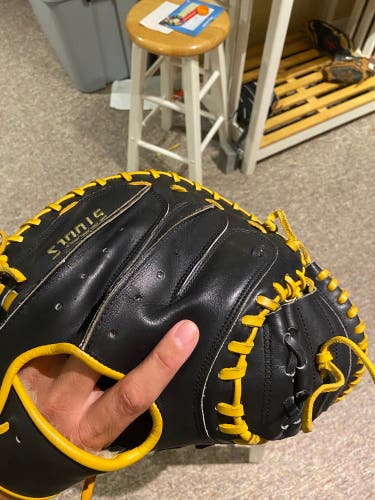 RH Catcher's Baseball Glove 34.5" (Used)
