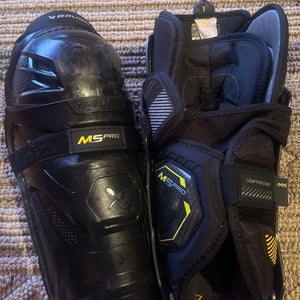 Junior Bauer Supreme M5 Pro 13" Shin Pads (Used)