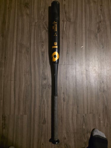 2022 DeMarini Nihilist Composite Bat 26 oz 34" (Used)