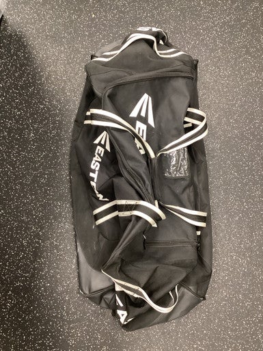 Used Easton SYNERGY Sr Hockey Wheeled Black 11851-S000039164