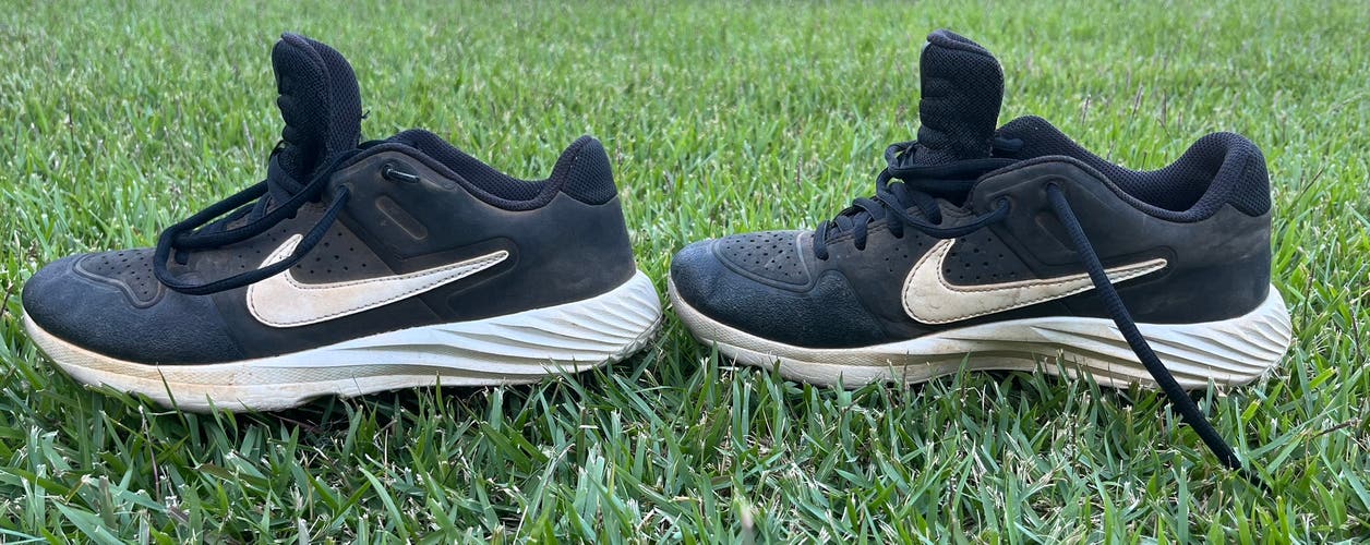 Black Kid's 4.5Y (Big Kids / Youth) Youth Nike Low Top Turf Cleats (Used)